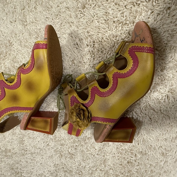 New!!  L'Artiste Whimsical Heels!  size 41/10 - Picture 3 of 7